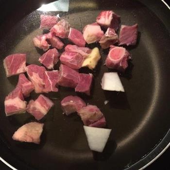 白萝卜炖羊肉的做法步骤2
