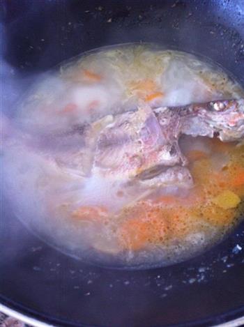 清炖鱼汤的做法步骤11
