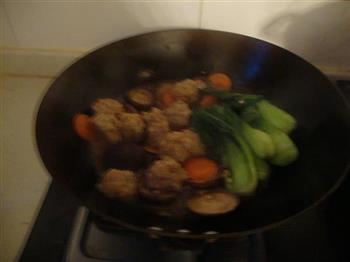 香菇油菜肉丸子的做法步骤6