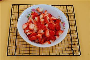 自制草莓酸奶的做法步骤8