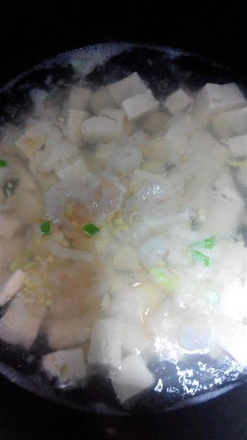 小白菜虾仁豆腐汤的做法步骤3