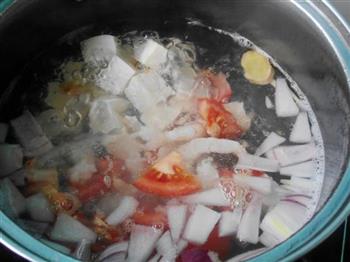 洋葱虾仁豆腐汤的做法步骤6