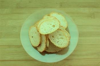 自制面包糠的做法步骤2