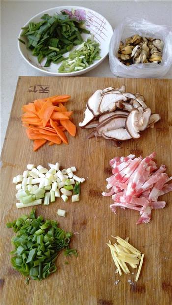 香菇肉丝炒面的做法步骤1
