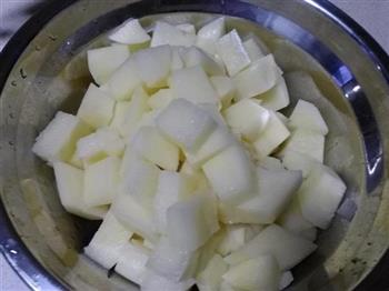 土豆焖排骨的做法步骤3