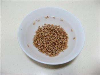 黄豆花生小麦仁豆浆的做法步骤3