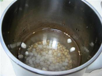 黄豆花生小麦仁豆浆的做法步骤4