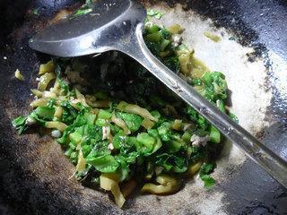 肉末榨菜炒莴笋叶的做法步骤9