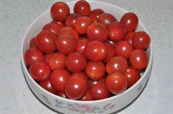 油渍番茄的做法步骤1