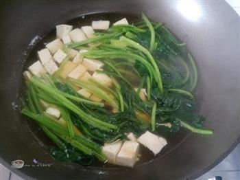 菠菜豆腐汤的做法步骤9