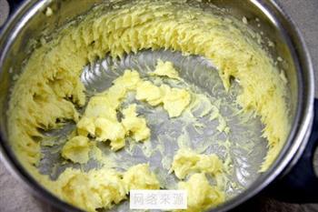 乳酪奶油霜杯子蛋糕的做法步骤12