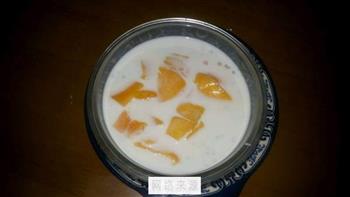 牛奶芒果西米露的做法图解5