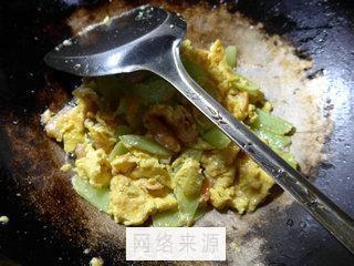 开洋莴笋炒鸡蛋的做法步骤7