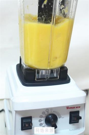 鲜榨橙汁的做法步骤3