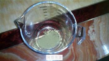 抹茶蜂蜜苏打水的做法图解1