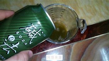 抹茶蜂蜜苏打水的做法图解3