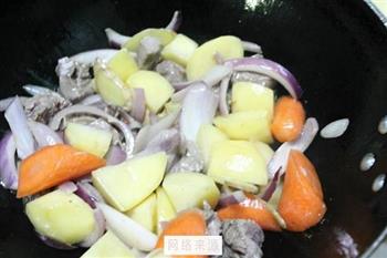 咖喱土豆炖牛肉的做法图解6