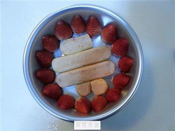 草莓慕斯蛋糕的做法步骤11
