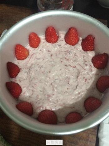 草莓慕斯蛋糕的做法图解10