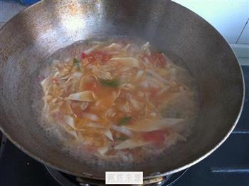 西红柿紫菜面片汤的做法步骤8