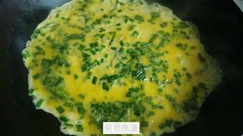 韭菜厚蛋烧的做法步骤4