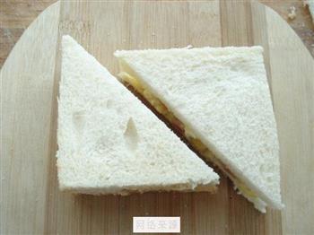 玉米沙拉三明治的做法步骤8