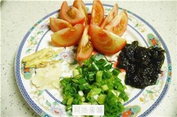 丸子西红柿紫菜汤的做法步骤3
