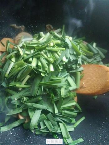 豆腐卷炒韭菜的做法步骤7