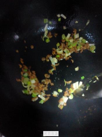 鸡蛋虾米炒西葫芦的做法图解4