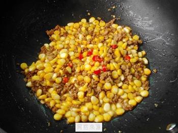 肉末辣炒玉米的做法步骤7