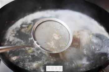 清炖牛肉粉丝汤的做法步骤3