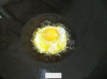 丝瓜煎荷包蛋的做法图解2