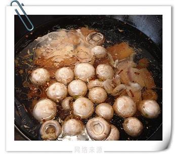口蘑快菜肉汤面的做法步骤7