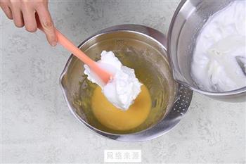 原味奶油蛋糕卷的做法步骤12
