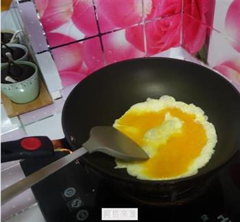 番茄煎蛋汤的做法步骤5