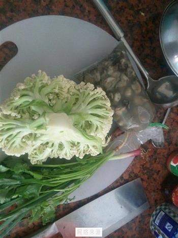 花菜牡蛎汤的做法步骤1