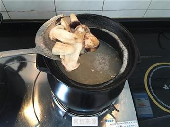 鸡汤姬松茸鲍鱼虾粥的做法步骤14