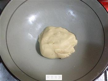 花型红豆酥的做法步骤3