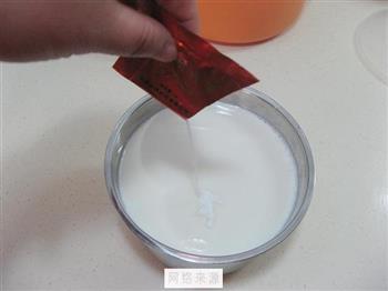火龙果酸奶杯的做法图解2