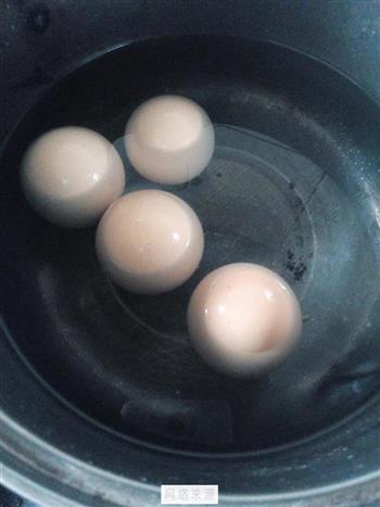 凉拌鸡蛋片的做法步骤1