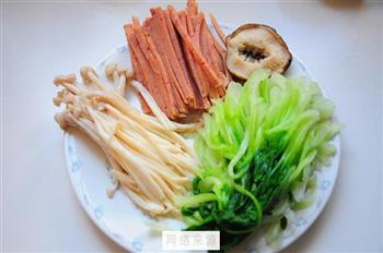 凉拌油菜海鲜菇的做法步骤5
