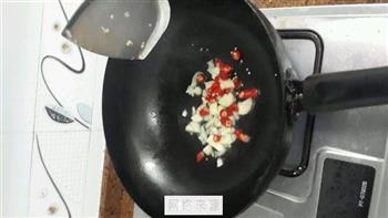 木耳青椒炒肉片的做法步骤2
