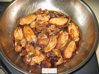 姬松茸烧鸡翅的做法步骤6