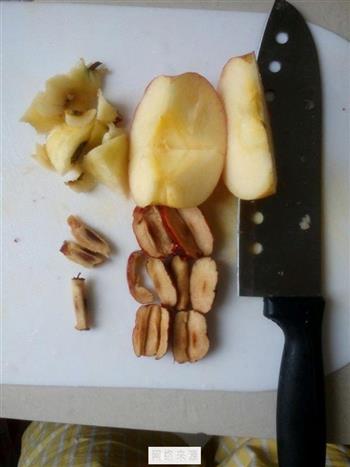 苹果红萝卜猪骨汤的做法步骤2