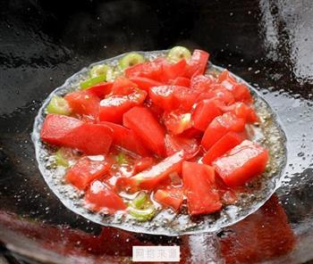 西红柿鸡蛋面-浓汤版的做法图解3
