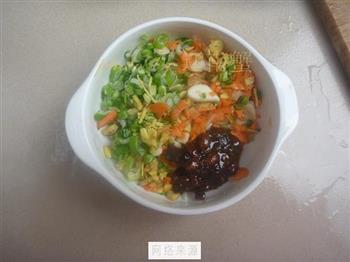 韭菜烧红白豆腐的做法步骤3
