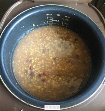 黏玉米碴粥的做法图解5