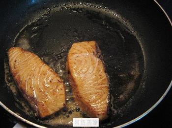 香煎三文鱼的做法步骤4