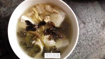 嫩豆腐鱼腥草汤的做法步骤2