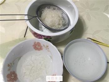 红豆薏米炖燕窝的做法步骤2